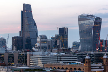 Naklejka premium Niesamowita panorama zachodu słońca z Tate modern Gallery do Londynu, Anglii, Wielkiej Brytanii