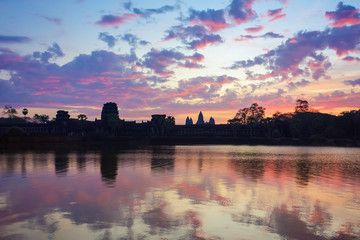 Fototapeta na wymiar Angkor in the Morning