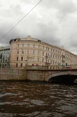 Saint-Pétersbourg : Croisière sur la Neva en bateau-mouche (Russie)