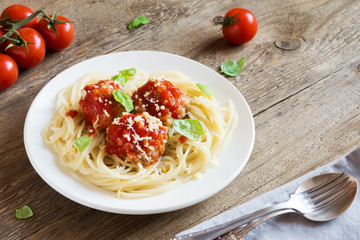 Spaghetti pasta with meatballs