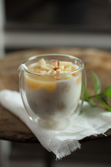 Joghurt mit Apfelmus2