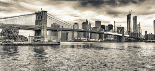 Fototapeta na wymiar Brooklyn Bridge, NYC