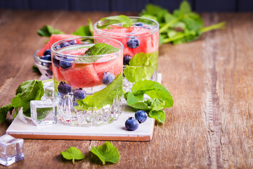 fruit detox water