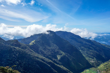 Fototapeta na wymiar Beautiful Morning at little Adams peak in Ella, Sri Lanka