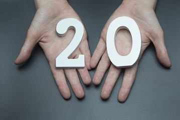 On the female palms figure twenty.