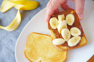 Chocolate spread and bananas on toast