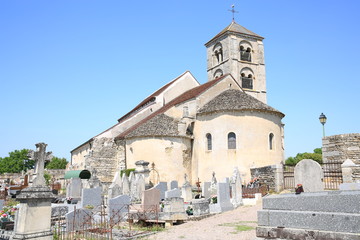 Fototapeta na wymiar Medieval church in Mont Saint-Jean, Burgundy, France