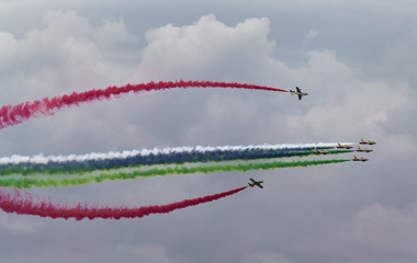 Aerobatic team making loopings in the air
