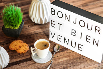 Table lumineuse : bonjour et bienvenue © Jérôme Rommé