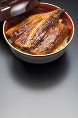 鰻丼