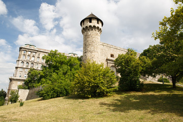 Obraz premium Beautiful view of the medieval mace tower and royal castle. Budapest