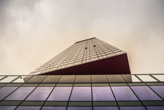 Cosmopolitan_Warsaw_perspective
