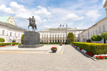The Presidential Palace of Poland in Warsaw. In front of the building stands the statue of Prince Jozef Poniatowski. - obrazy, fototapety, plakaty