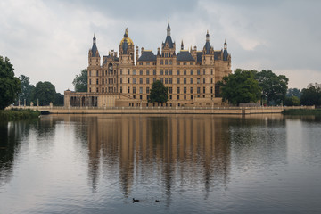 Fototapeta na wymiar Schwerin palace facade, Germany
