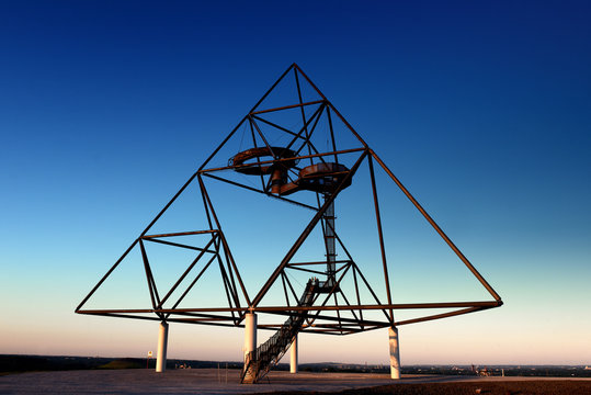 Tetraeder, Bottrop, Germany - Industry Architecture Art Tetrahedron with a viewing platform 