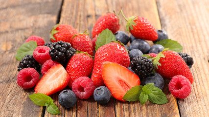 berries fruits