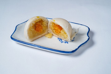 pastry mung bean with egg yolk (Moon cake)