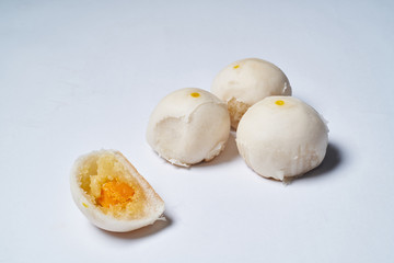 pastry mung bean with egg yolk (Moon cake)