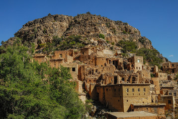 Oman Al Hajar mountain Jebel Akhar abandoned village Wadi bani habib