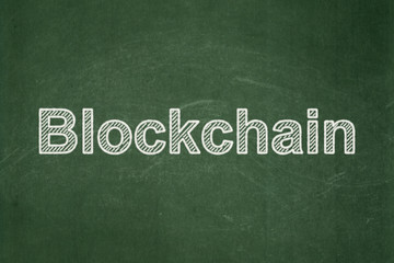 Obraz premium Money concept: Blockchain on chalkboard background