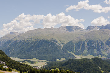 Pontresina, Dorf, Muottas Muragl, Bergbahn, Stazerwald, Piz Muragl, Alpen, Schweizer Berge, Wanderweg, Engadin, Oberengadin, Graubünden, Sommer, Schweiz