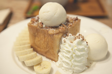 Icecream desert