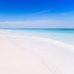 Fototapeta premium white sand and the blue sky beautiful island.Ta Chai Island,phuket,Phangnga,Thailand.