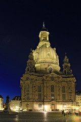 Fototapeta na wymiar Frauenkirche at the Neumarkt Square at Night in Dresden, Saxony, Germany, Europe