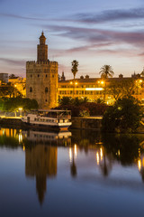 Fototapeta na wymiar Golden Tower in Seville