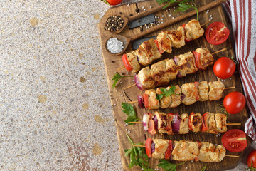 Chicken kebabs with vegetables