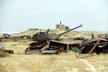 Fototapeta premium Old Tank Wracks in Kabul - Afghanistan 
