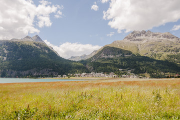 Silvaplana, Dorf, Silvaplanersee, See, Seenplatte, Wanderweg, Wassersport, Julierpass, Piz Julier, Oberengadin, Engadin, Alpen, Graubünden, Sommer, Schweiz