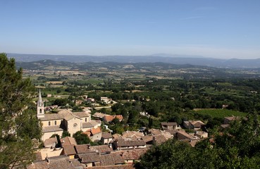 Fototapeta premium le village de Bonnieux en Provence dans le Vaucluse
