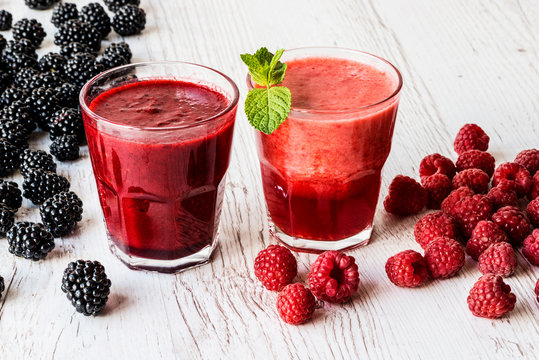 healthy drinks. smoothies with blackberry and raspberry with ingredients.