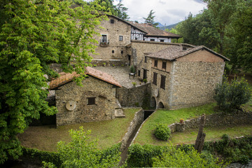 Fototapeta na wymiar cantabria village