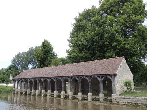 Lavoir aux arcades