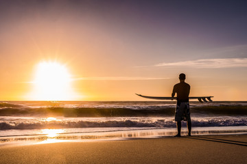Surfer watching the waves © homydesign