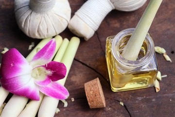 lemongrass essential oil