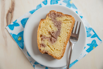 Sandkuchen mit Marmeladen Füllung 