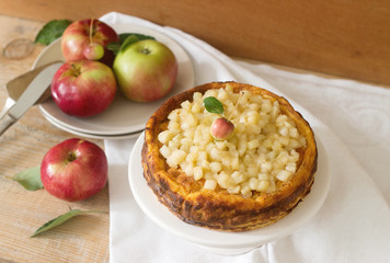 Delicate apple cheesecake