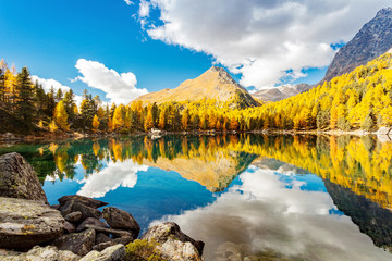 Val di Campo - Poschiavo (CH) - Lago Saoseo in autunno
