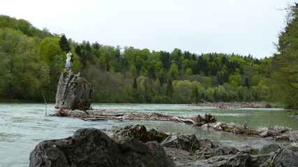 Heiliger Georg auf dem Georgenstein in der Isar bei Baierbrunn