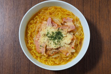 トマトラーメン