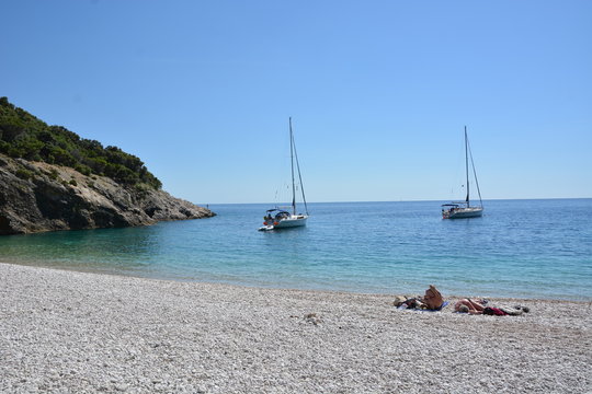 Lubenice Beach near blue grotte