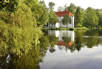 Fototapeta premium Church of St. John of Nepomuk on water in Zwierzyniec. Poland