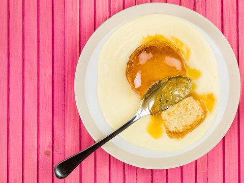 Syrup Or Treacle Sponge Pudding With Custard