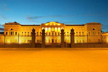 Fototapeta na wymiar The building of the Mikhailovsky palace in the night illumination of the May night