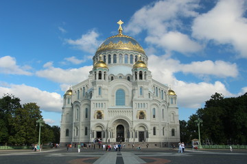 Fototapeta na wymiar Russia, Kronstadt, Nikolsky Naval Cathedral