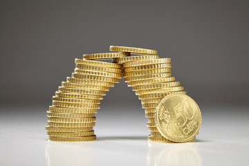 Brücke aus 50 Cent Münzen, Symbol