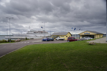 Fototapeta na wymiar Saremaa Harbour